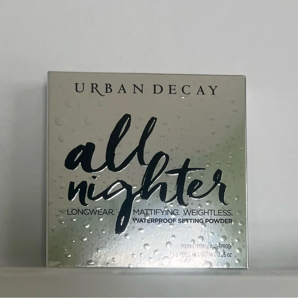 URBAN DECAY ALL NIGHTER LONGWEAR MATTIFYING WEIGHTLESS WATERPROOF SETTING POWDER